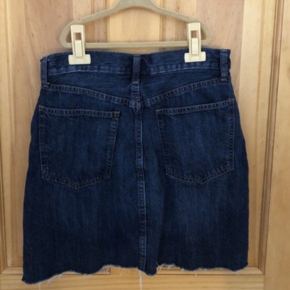 Gap 5 Pocket High Rise Mini Skirt in Dark Denim. - Picture 8 of 8